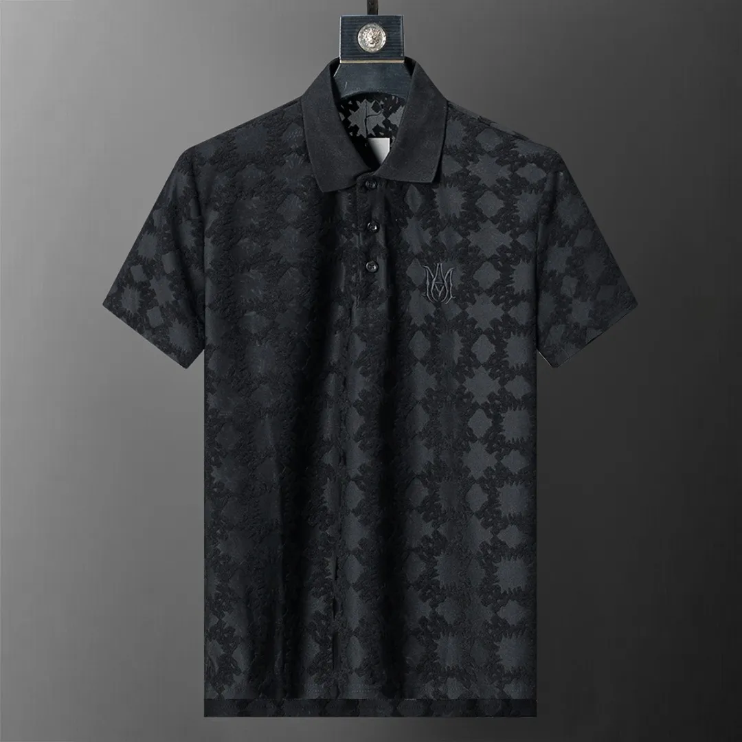 P150 Mili's 2026 spring and summer official website's new lapel T-shirt is made of towel jacquard fabric and embroidered on the chest. It is handsome, the fabric is comfortable, the workmanship is rigorous, and the stitching is neat. Good upper body effect·Size M-3XL black