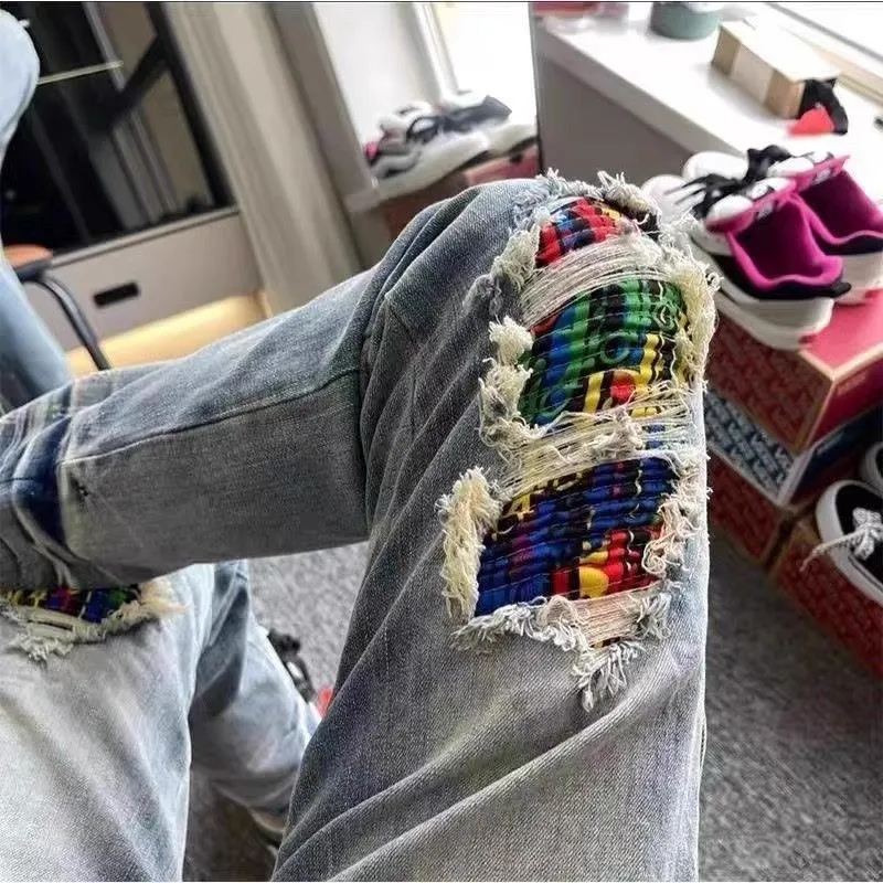 #M77 P168💰 AMIRI patch embroidery jeans trousers AMIRI high street basic ripped tight elastic jeans trousers amiri brand jeans break the production process and cutting of the original jeans, the fabrics are softer and more comfortable Hand-sewn collar label Customized logo buttons Genuine leather tag Color: Picture color Size: 30-32-34-36
