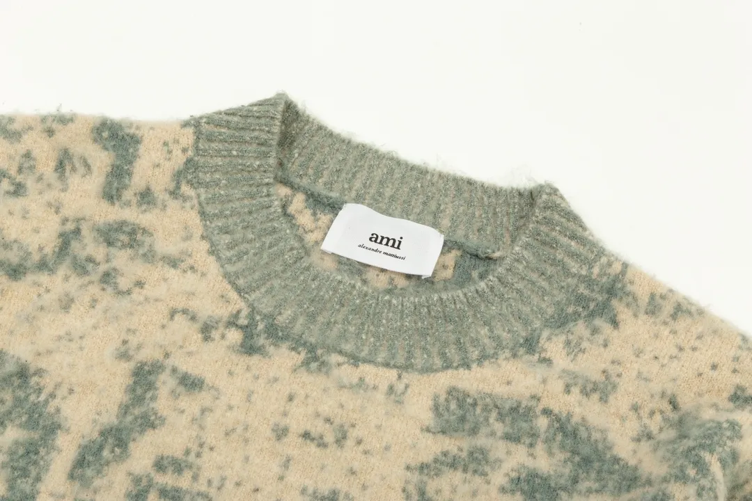 A8172# Ami Paris 2024 autumn and winter new designer floral jacquard knitted round neck seahorse and alpaca sweater for men and women. Color: blue and white porcelain. Size S-XL
