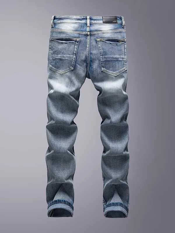 P246 💰 (Top version) AMIRI popular high street jeans slim fit stretch washed knife cut trousers for men. AMIRI amiri is transliterated as Emil, which is the name of the founder. Mike Amiri, the founder of amiri, grew up in Los Angeles, USA. He was influenced by local street culture and Punk Rock since childhood, so he founded the amiri brand named after himself. A variety of trendy clothing meets the needs of different fashion players. Amiri clothing has novel and unique styles and is a well-known street brand in the United States. The styles and styles of many clothes are loved by many street photographers. The various clothing styles meet the dressing needs of different people, show their unique temperament, and show the trend of dressing. amiri's jeans are relatively famous. Not only do they have many styles, but the quality of the jeans is also very good. Many celebrities have also worn amiri brand jeans. Color: Picture color Size: 28, 30, 32, 34, 36 28 30 32 34 36 Waist 71 76 81 86 91 Qianlang 26.5 27.5 28.5 29.5 30.5 Hou Lang 37 38 39 40 41 Foot 14 14.8 15.6 16.4 17.2 Foreign Minister 100 102 104 106 107