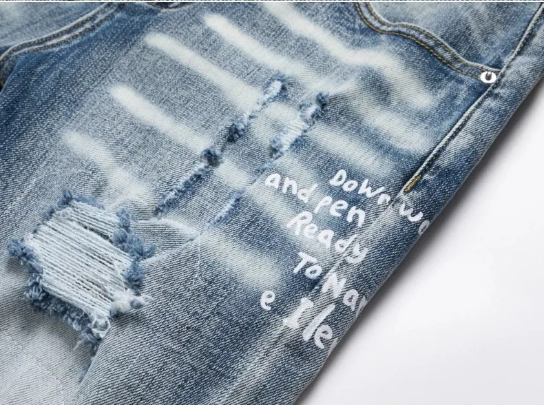 P246 💰 (Top version) AMIRI popular high street jeans slim fit stretch washed knife cut trousers for men. AMIRI amiri is transliterated as Emil, which is the name of the founder. Mike Amiri, the founder of amiri, grew up in Los Angeles, USA. He was influenced by local street culture and Punk Rock since childhood, so he founded the amiri brand named after himself. A variety of trendy clothing meets the needs of different fashion players. Amiri clothing has novel and unique styles and is a well-known street brand in the United States. The styles and styles of many clothes are loved by many street photographers. The various clothing styles meet the dressing needs of different people, show their unique temperament, and show the trend of dressing. amiri's jeans are relatively famous. Not only do they have many styles, but the quality of the jeans is also very good. Many celebrities have also worn amiri brand jeans. Color: Picture color Size: 28, 30, 32, 34, 36 28 30 32 34 36 Waist 71 76 81 86 91 Qianlang 26.5 27.5 28.5 29.5 30.5 Hou Lang 37 38 39 40 41 Foot 14 14.8 15.6 16.4 17.2 Foreign Minister 100 102 104 106 107