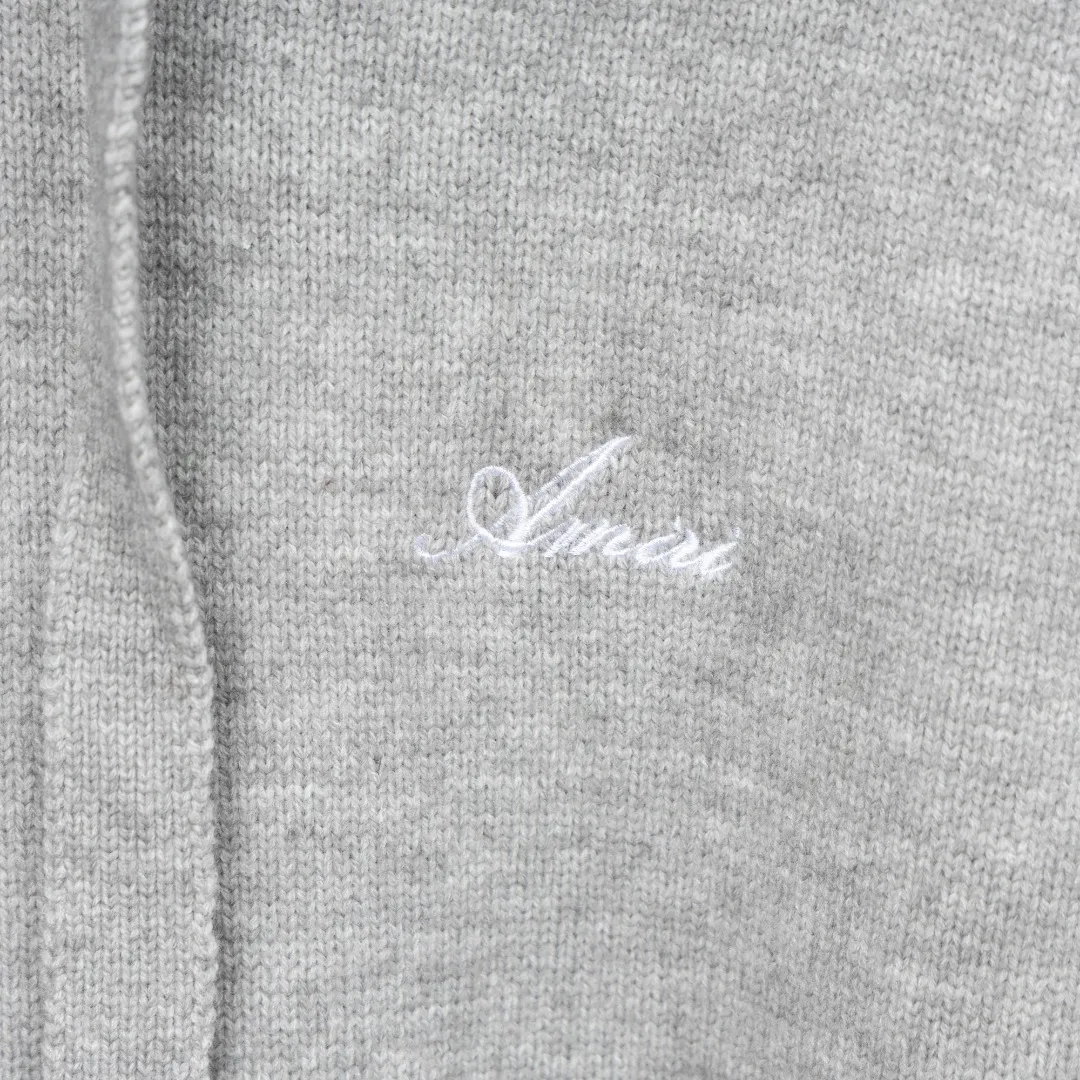 P360 Style: AMIRI Emile bone splicing hooded long-sleeved sweater Size: S-XXL Fabric: Wool blend Accessories: Full set of customized original accessories No gender distinction, same style for men and women