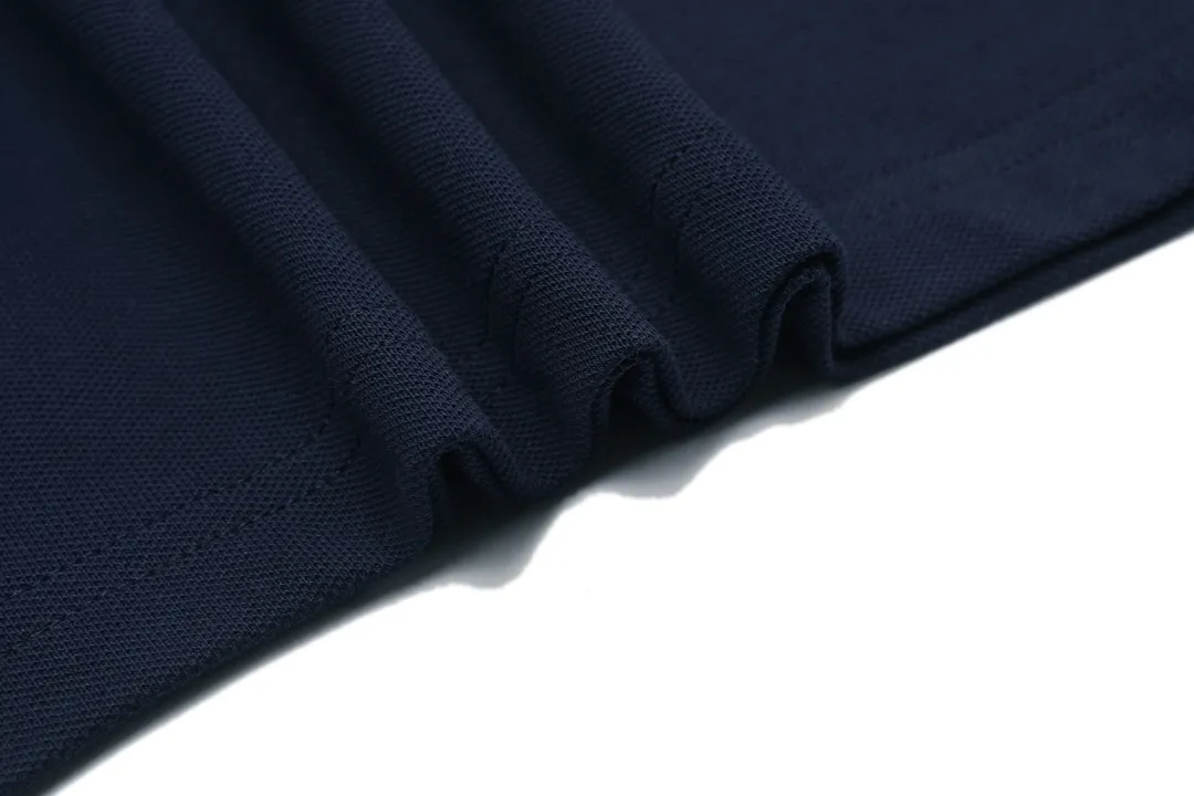 🅿️190 ami 2025 new love embroidered logo couple style casual polo shirt ·Customized pique cotton fabric ·Imported Tajima machine embroidery technology ·Collar label, hangtag, main mark and three labels complete Color: dark blue Size: M-XXXL