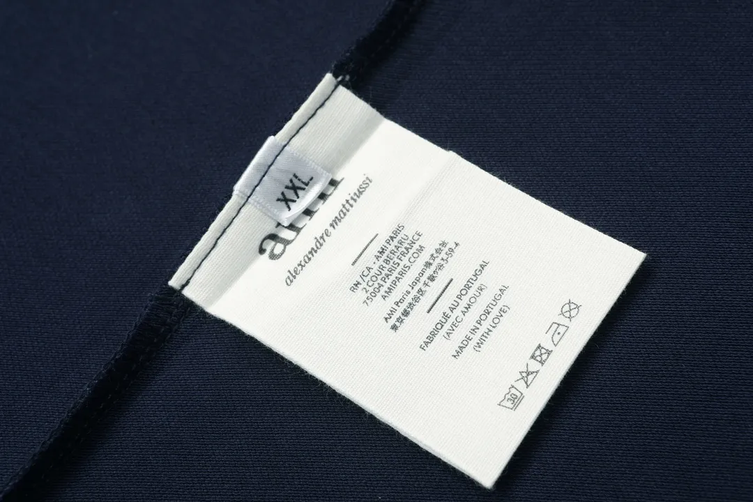 🅿️190 ami 2025 new love embroidered logo couple style casual polo shirt ·Customized pique cotton fabric ·Imported Tajima machine embroidery technology ·Collar label, hangtag, main mark and three labels complete Color: dark blue Size: M-XXXL