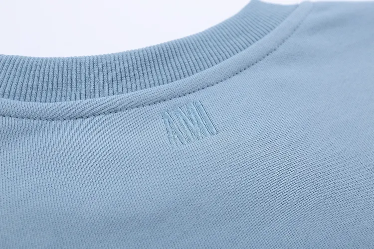 CY606# Ami Paris 2021 early autumn new product Ami de Coeur red love embroidered round neck sweatshirt for men and women. The fabric is made of 380G. Color: black, apricot, light blue, floral gray. Size: S-XL