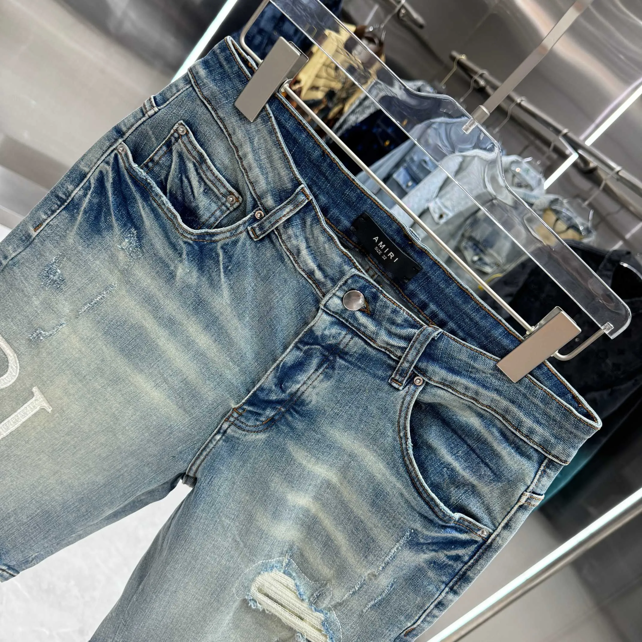 P250 Amiri ripped letter embroidery craft street fashion jeans shorts color blue size 30 32 34 36 38