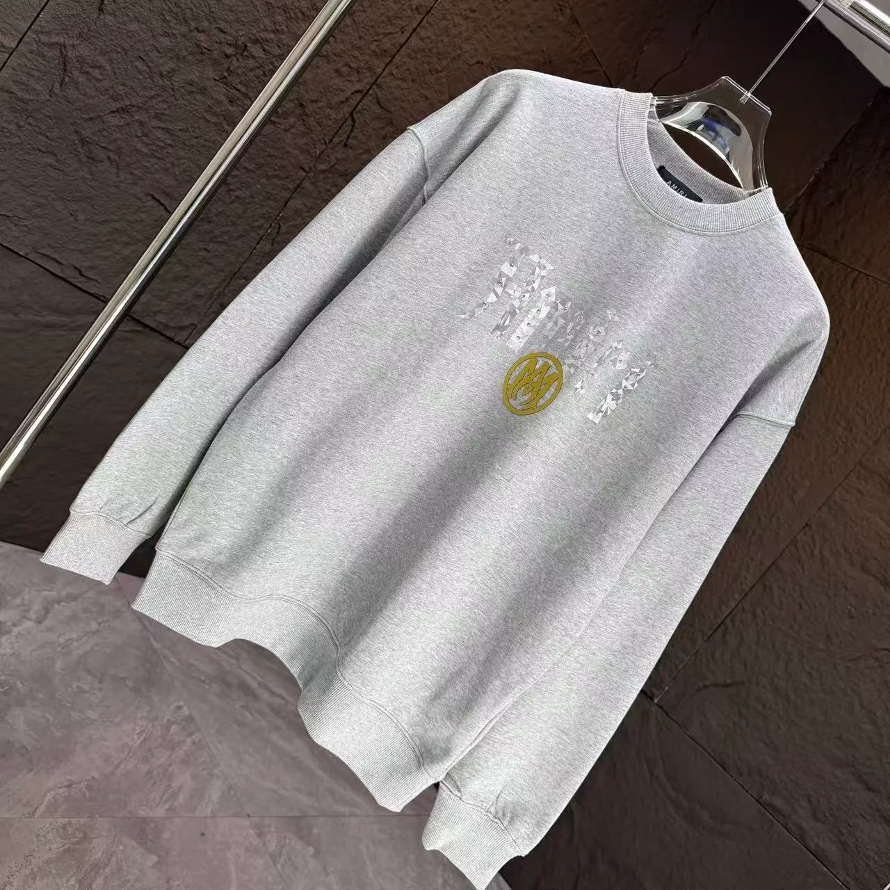 P210 AMIRI* 2025 autumn and winter new round neck sweatshirt 400g terry cotton letter logo three-dimensional thick plate glue ➕ metal diamond Color: Black White Gray Purple Size: S M L XL XXL