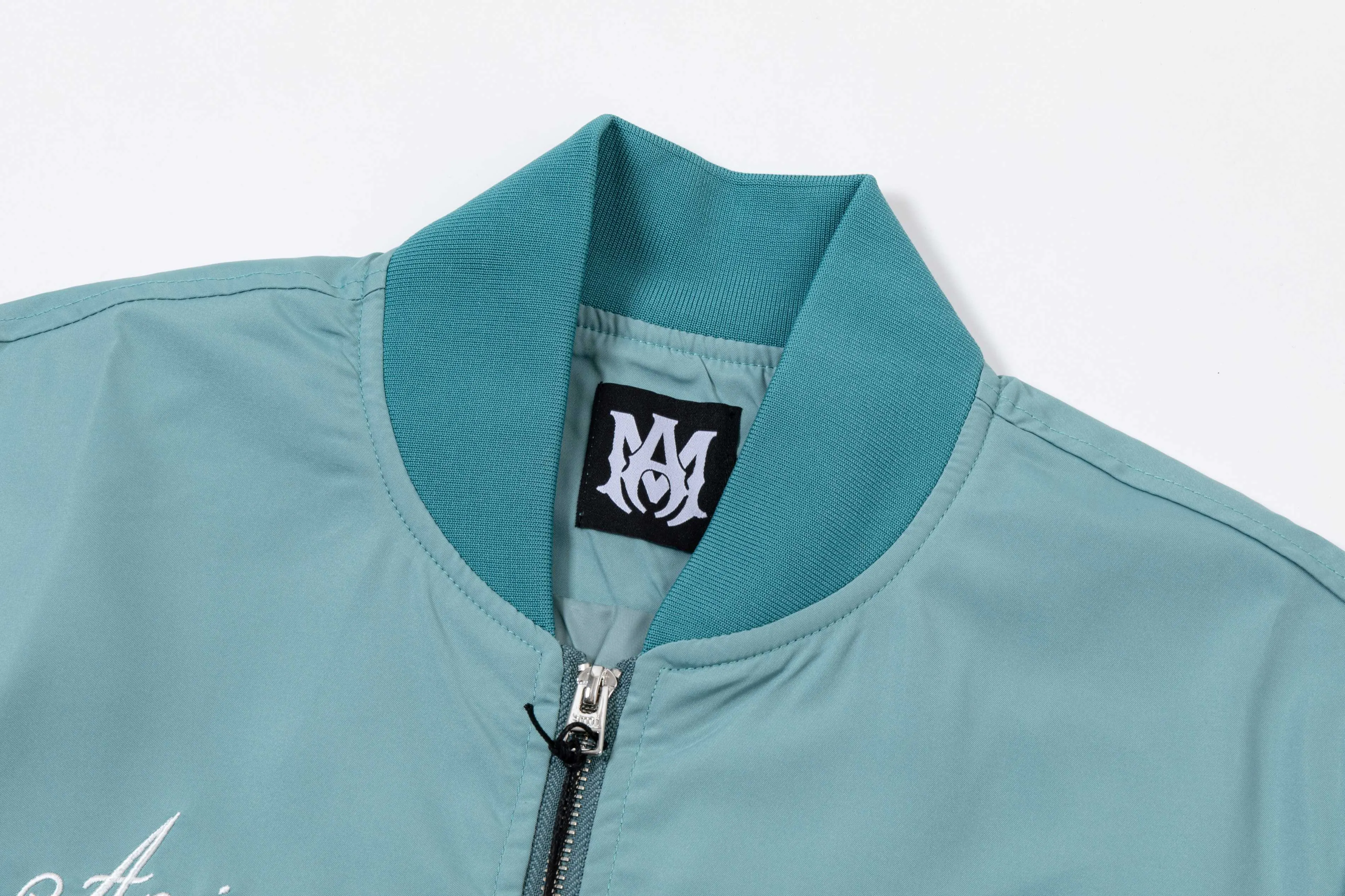 P320 2025 AMIRI... New style for autumn and winter. Hardware logo. High-quality jacket. Mainly recommended version. Customized fabrics. Higher grade. High-density memory brushed lining. More fashionable and comfortable. High-standard customization. The upper body is very stylish. Classic and versatile. It can be matched with any fashion. The version is super good. It is recommended!  Color: Aqua Blue Black Size: M-4XL