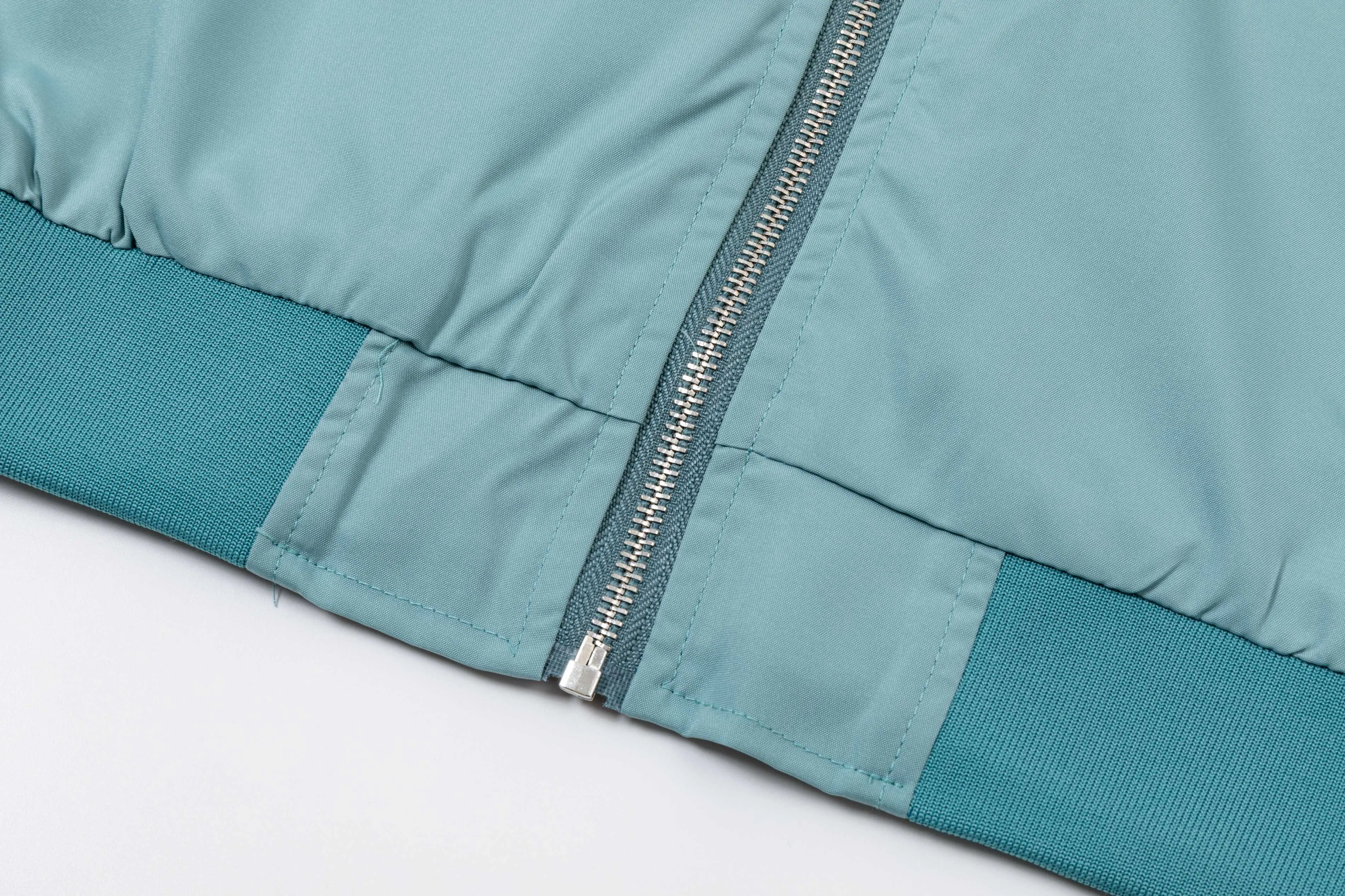 P320 2025 AMIRI... New style for autumn and winter. Hardware logo. High-quality jacket. Mainly recommended version. Customized fabrics. Higher grade. High-density memory brushed lining. More fashionable and comfortable. High-standard customization. The upper body is very stylish. Classic and versatile. It can be matched with any fashion. The version is super good. It is recommended!  Color: Aqua Blue Black Size: M-4XL