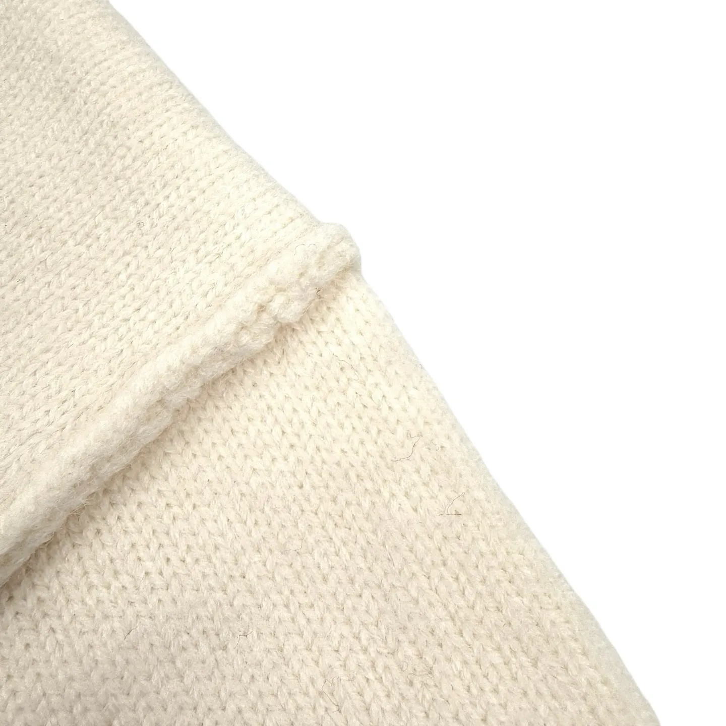 🅿️480 [Exclusive supply] Ami love jacquard woolen Polo shirt (apricot color). The original purchase was 4,700 and developed. The fabric is made of custom-woven luxurious Merino wool. It is soft and delicate, comfortable and close to the skin. It is made of high-grade gray ink. It is calm and restrained. A contrasting love heart jumps on the chest. It quietly exudes its own charming halo. The design of the Polo collar is full of brand recognition. It is neat and capable. The perfect blend of French laziness and modern fashion. It is the ultimate simplification of color. It also conveys the love and persistence of life. Meet the king of extreme simplicity, which is well-deserved and versatile. It is made of jacquard tissue imported from Germany. Precisely control the arrangement and interweaving of yarns. Carefully interweave on the loom. Ami love jacquard art pattern inlay. The fabric is more vivid and three-dimensional, and the ready-to-wear washing water is softened and deodorized through professional washing equipment and specific detergents. Deep cleans and deodorizes clothes to improve their feel and appearance. Size:S-M-L-XL