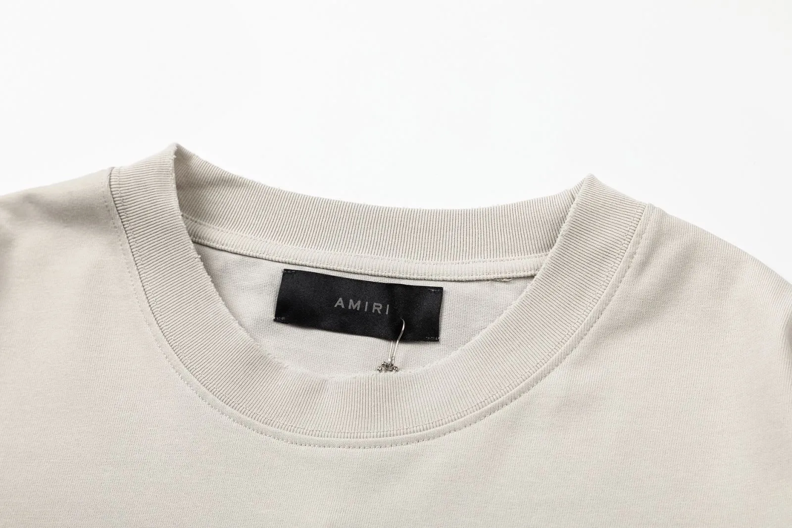 8012#P150amiri washed cracked printed logo, made of 300g fabric, color: black, dawn silver. Size: S M L XL