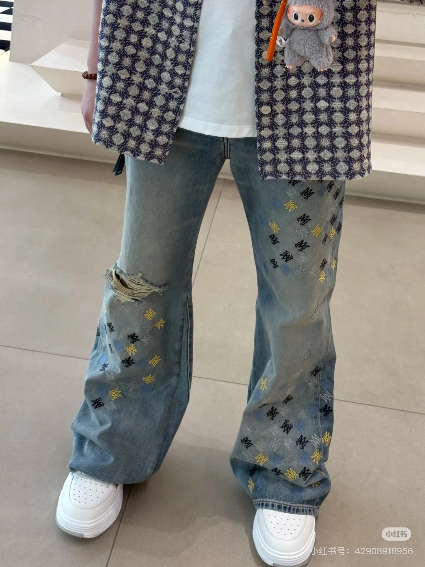 P270 Style No.: [M930] Consultation Picture