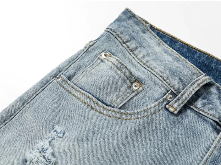 #N17 P246💰 (Top version) AMIRI hot high street jeans slim fit stretch washed knife cut trousers for men AMIRI amiri is transliterated as Emil, which is the name of the founder. Mike Amiri, the founder of amiri, grew up in Los Angeles, USA. He was influenced by local street culture and Punk Rock since he was a child, so he founded the amiri brand named after himself. A variety of trendy clothing meets the needs of different trendy players. Amiri clothing has novel and unique styles and is a well-known street brand in the United States. The styles and styles of many clothes are loved by many street photographers. The various clothing styles meet the dressing needs of different people, show their unique temperament, and show the trend of dressing. amiri's jeans are relatively famous. Not only do they have many styles, but the quality of the jeans is also very good. Many celebrities have also worn amiri brand jeans. Color: Picture color Size: 28, 30, 32, 34, 36 28 30 32 34 36 Waist 71 76 81 86 91 Qianlang 26.5 27.5 28.5 29.5 30.5 Hou Lang 37 38 39 40 41 Foot 14 14.8 15.6 16.4 17.2 Foreign Minister 100 102 104 106 107