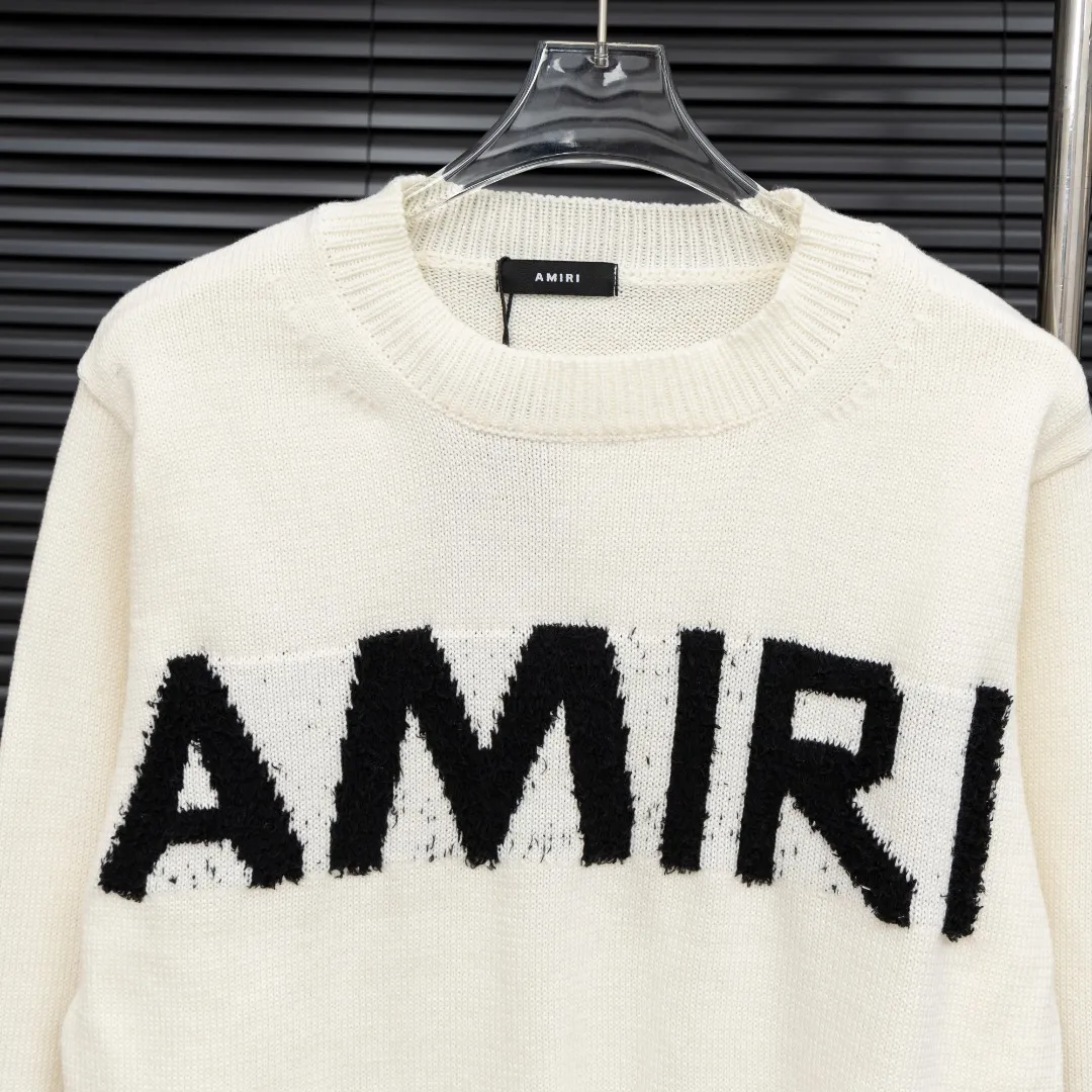 P290 Style: AMIRI distressed knitted long-sleeved sweater Size: S-XXL Fabric: Wool blend Accessories: Full set of customized original accessories No gender distinction, same style for men and women