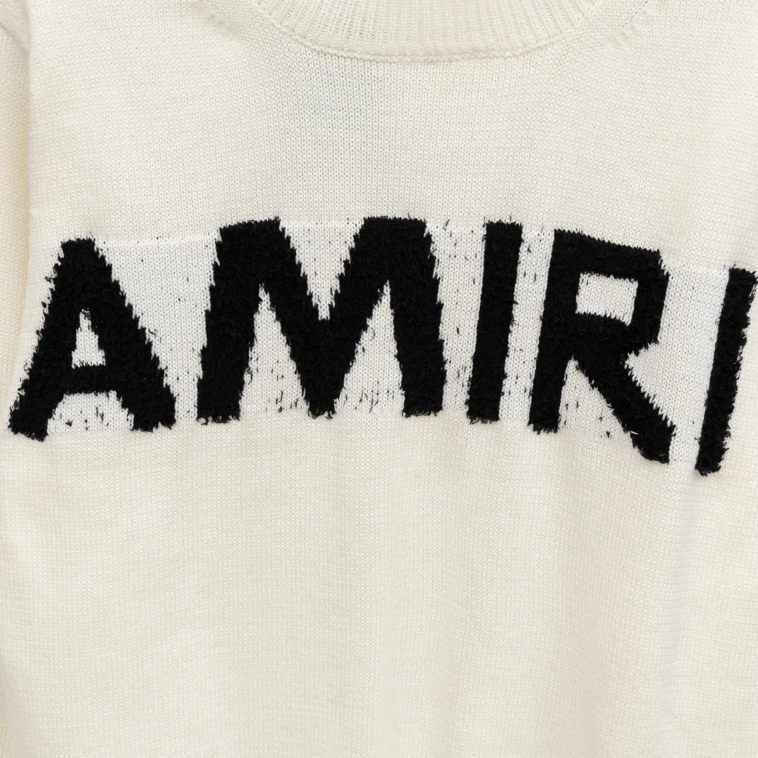 P290 Style: AMIRI distressed knitted long-sleeved sweater Size: S-XXL Fabric: Wool blend Accessories: Full set of customized original accessories No gender distinction, same style for men and women