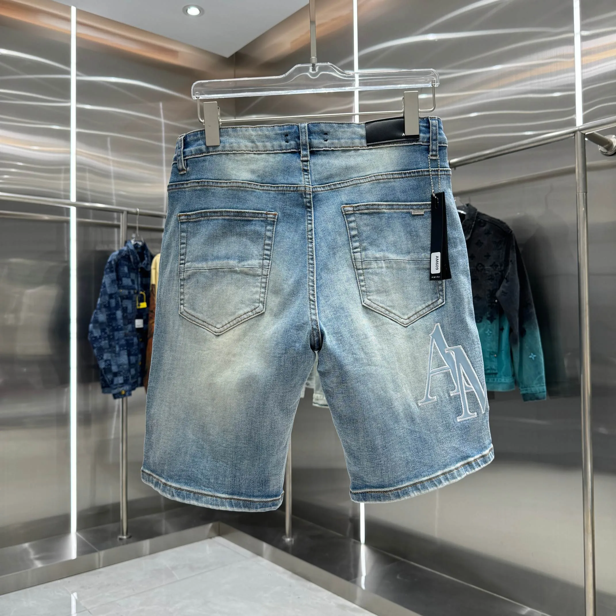 P250 Amiri ripped letter embroidery craft street fashion jeans shorts color blue size 30 32 34 36 38