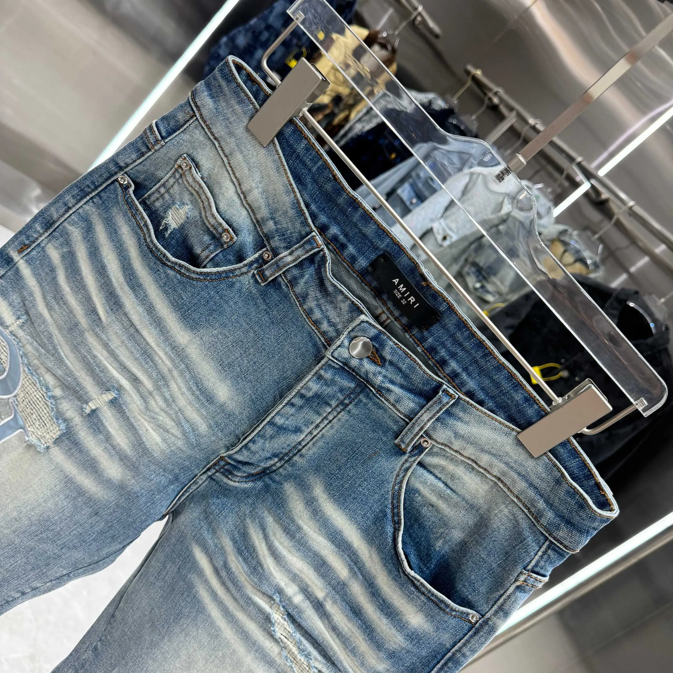 P250 Amiri ripped letter embroidery craft street fashion jeans shorts color blue size 30 32 34 36 38