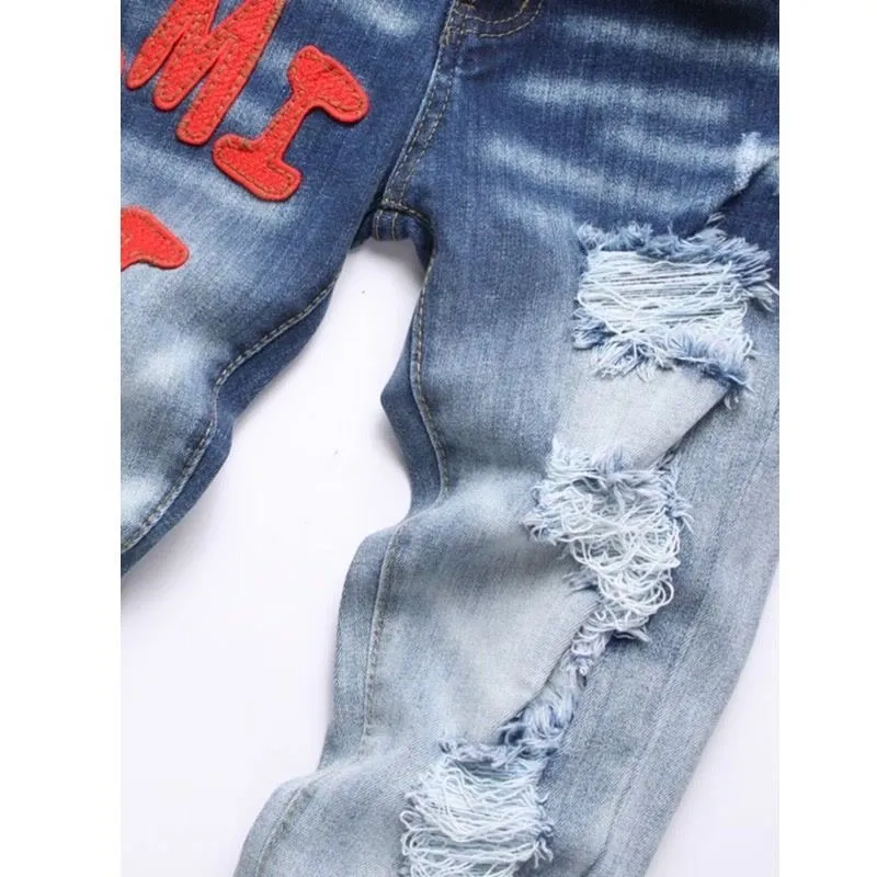 #M39 P168💰 Amiri classic embroidered patched leather distressed lettered jeans. Slim fit jeans. Produced by a major washed factory. Full of high-end. Partial destruction of the knees and patchwork design. Already used as a facade design. Leather waist nameplate. The focus of this style is not on the washing, but on the destroyed shape and version. The secret lies in the craftsmanship of the master. The cost of post-processing, grinding, cutting, etc. is far beyond the cost of assembly line products. Color: Picture color Size: 30-32-34-36