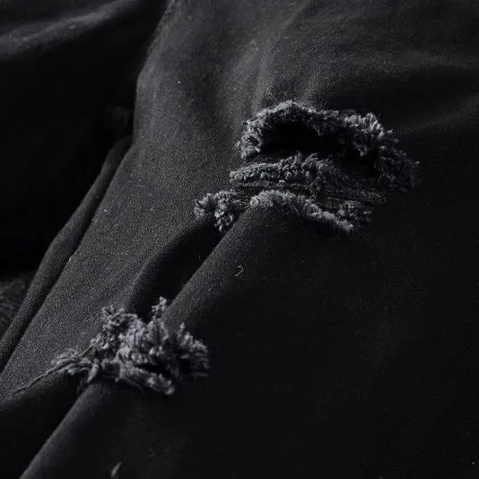 P180 Top replica AMIRI patch embroidered jeans trousers AMIRI high street basic ripped tight stretch jeans trousers Amiriamiri is transliterated as Emil, which is the name of the founder. Mike Amiri, the founder of amiri, grew up in Los Angeles, USA. He was influenced by the local street culture Rock since childhood, so he founded the amiri brand named after himself. A variety of trendy clothing meets the needs of different fashion players. Amiri clothing has novel and unique styles and is a well-known street brand in the United States. Many of its styles and styles are loved by many street photographers. Various clothing styles meet the needs of different people, show their unique temperament, and show the trend of dressing. amiri's jeans are relatively famous. Not only do they have many styles, but the quality of the jeans is also very good. Many celebrities have also worn amiri brand jeans.  The jeans of the amiri brand break through the production process and cutting of the original jeans. The fabrics are relatively soft and comfortable, and are not as hard as some jeans, which can irritate the skin and cause the skin to bleed when worn. Los Angeles trendy brand Amiri's jeans are made with great detail from tailoring to texture, adding wrinkles, bullet holes, damage and other details to add to the trendiness of the jeans. You can choose the style that suits you according to your own needs. Only when you wear a suitable style can you have a certain sense of fashion.  In recent years, high street has become a word that appears more and more frequently in men's clothing. High street style has also become an important direction for everyone's matching. High street related items are basically inseparable from oversize or off-shoulder tops. The lower body is matched with trackpants or tight-fitting denim. In my opinion, the most representative one is perhaps annihilation. Color; picture color Size: m l xl xxl