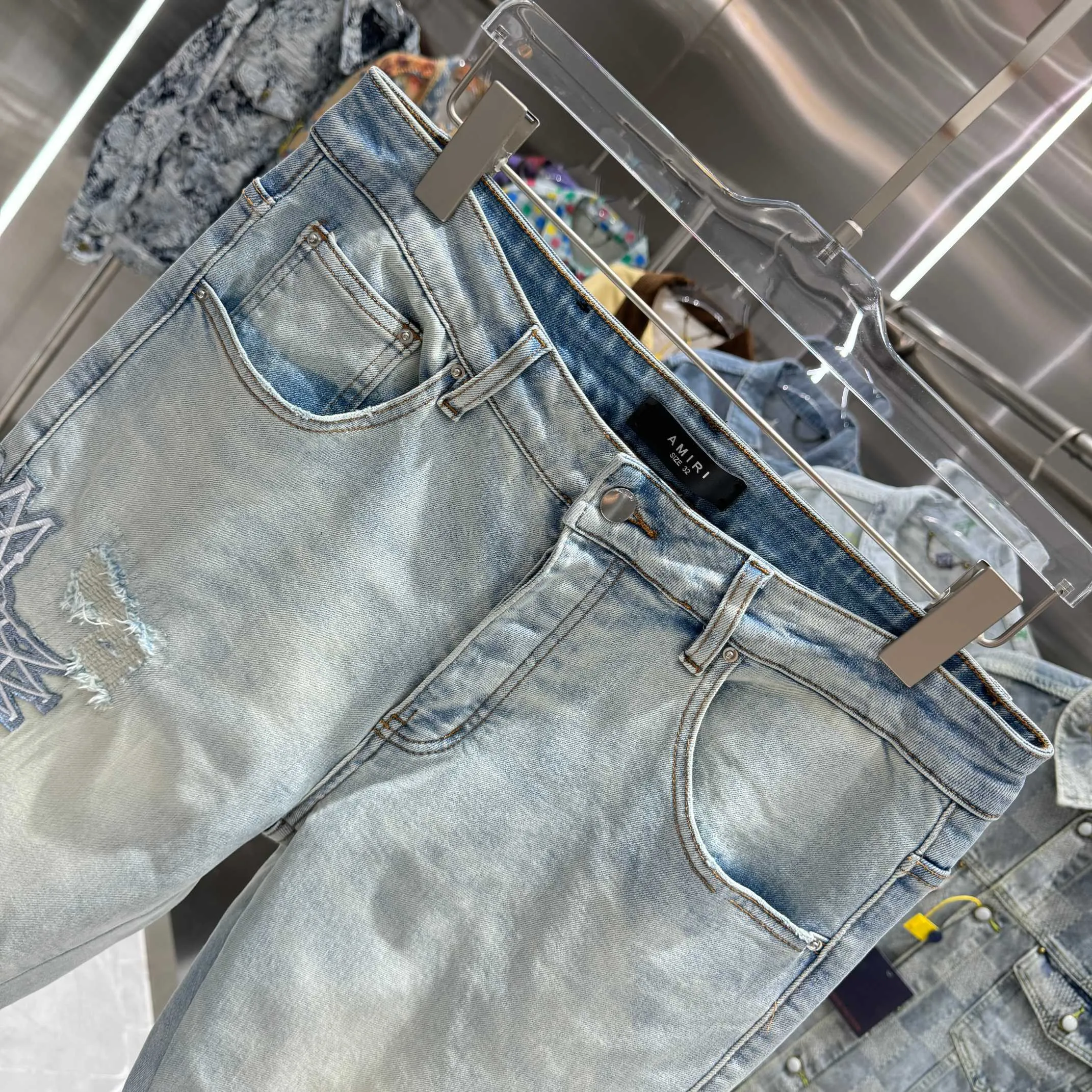 P290 Amiri ripped pattern embroidered street fashion slim fit stretch jeans Color light blue Size 30 32 34 36 38