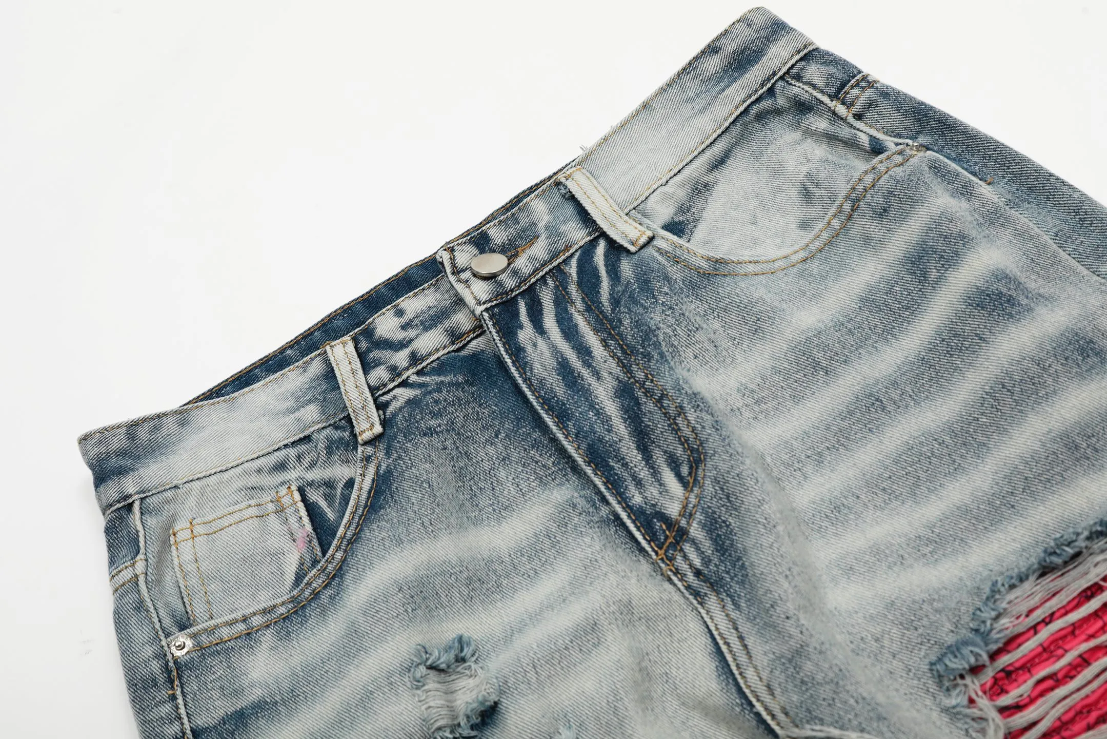 #M27 P168💰 Amiri classic embroidered patched leather ripped letter skinny jeans. Slim skinny jeans. Produced by a major washed factory. Full of high-end feel. Knee part destroyed design with patchwork design. Already used as facade design. Leather waist nameplate. The focus of this style is not on washing, but on the destroyed shape and version. The secret lies in the craftsmanship of the master. The cost of post-processing, grinding, cutting, etc. is far beyond the cost of assembly line products. Color: Picture color Size: 30-32-34-36