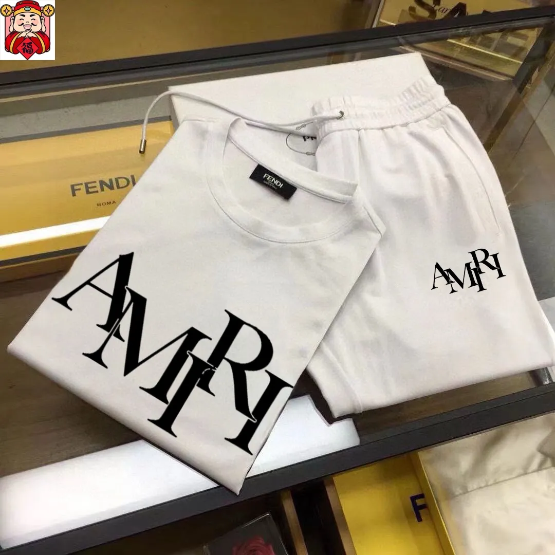 P320 [AMIRI] (Fat Man Gospel) The same style as the 2025 official website. World-renowned luxury brand. Summer men's (double mercerized) high-quality 🐂 suit. It is made of imported original fabrics. It is fashionable and trendy in the season. It is versatile and popular. Simple and elegant, precise workmanship allows you to be at the top of fashion. Size: M-5XL (can be worn up to 220 pounds)