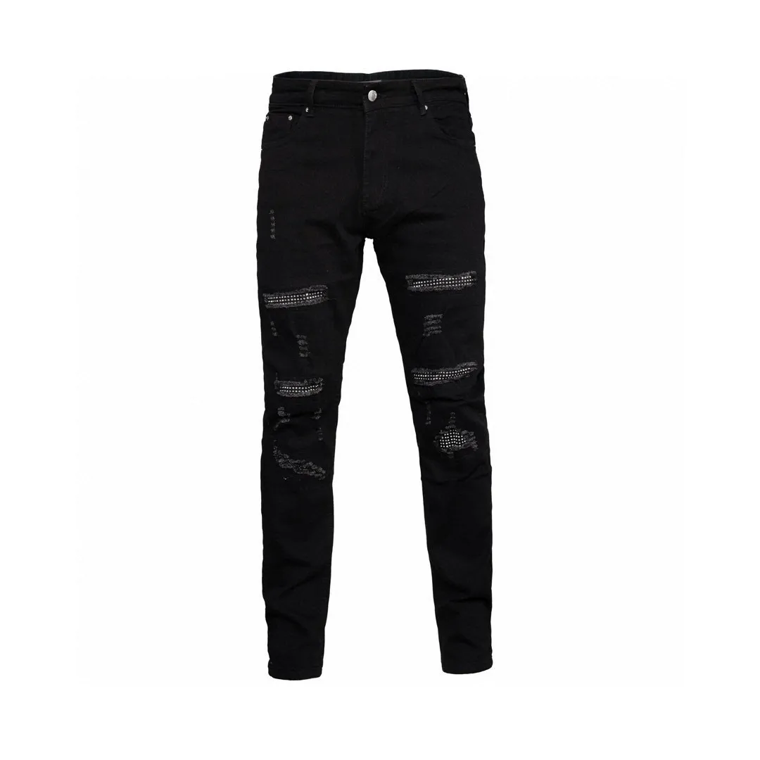 P260 High Street Heavy Industry) AMIRI black ripped high street jeans with diamonds! The transliteration of amiri is Emil, which is the name of the founder. Mike Amiri, the founder of amiri, grew up in Los Angeles, USA. He was influenced by local street culture and Punk Rock since he was a child, so he founded the amiri brand named after himself. A variety of trendy clothing meets the needs of different fashion players. Amiri clothing has novel and unique styles and is a well-known street brand in the United States. The styles and styles of many clothes are loved by many street photographers. The various clothing styles meet the dressing needs of different people, show their unique temperament, and show the trend of dressing. amiri's jeans are relatively famous. Not only do they have many styles, but the quality of their denim jackets is also very good. Many celebrities have also worn the amiri brand's denim series. The fabric is made of 100% cotton denim! High temperature setting, heavy sand washing, never fade, full of fashion! All made to order! -The colorful embroidery on the chest is so tense and the embroidery is neat! Imported machine for work! quality assurance!  -The entire garment is made with fine workmanship. Each seam is pressed using a double-needle machine. This stitching is a test of the workers' skills. If it goes astray, the entire garment will be scrapped. The hardware is custom-made, with exclusive logos, and is a one-to-one replica of the original! Original trademark! The fit is loose and slimming! Style number: 1554# Color: black Size: 28 30 32 34 (corresponding to S～XL)