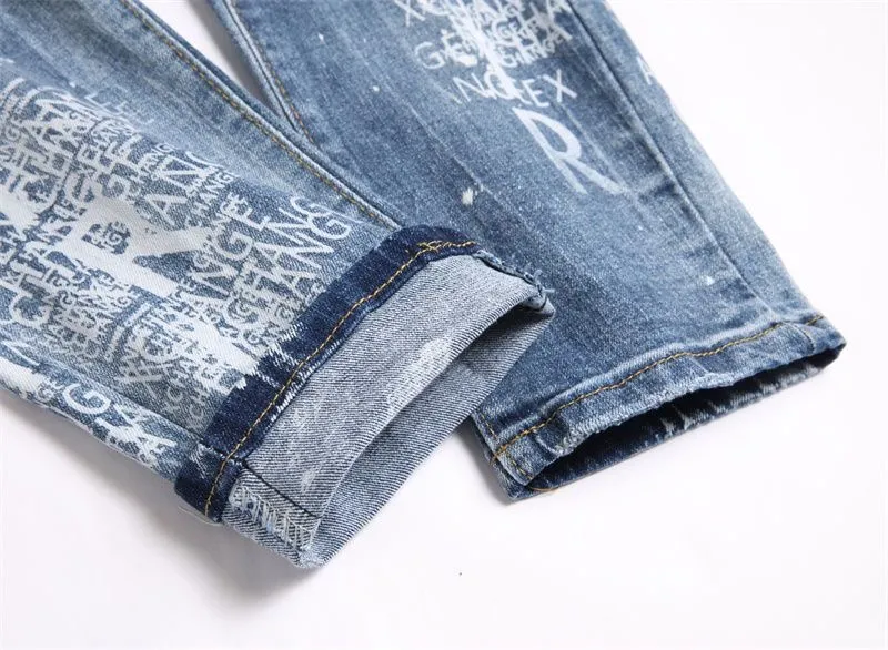 ￼#M05 P168💰 AMIRI splash-ink medal patch embroidered jeans trousers AMIRI high street basic ripped tight stretch jeans trousers Amiriamiri is transliterated as Emil, which is the name of the founder. Mike Amiri, the founder of amiri, grew up in Los Angeles, USA. He was influenced by the local street culture Rock since he was a child, so he founded the amiri brand named after himself. A variety of trendy clothing meets the needs of different trendy players. Amiri clothing has novel and unique styles and is a well-known street brand in the United States. Many of its styles and styles are loved by many street photographers. Various clothing styles meet the needs of different people, show their unique temperament, and show the trend of dressing. amiri's jeans are relatively famous. Not only do they have many styles, but the quality of the jeans is also very good. Many celebrities have also worn amiri brand jeans.  The jeans of the amiri brand break through the production process and cutting of the original jeans. The fabrics are relatively soft and comfortable, and are not as hard as some jeans, which can irritate the skin and cause the skin to bleed when worn. Los Angeles trendy brand Amiri's jeans are made with great detail from tailoring to texture, adding wrinkles, bullet holes, damage and other details to add to the trendiness of the jeans. You can choose the style that suits you according to your own needs. Only when you wear a suitable style can you have a certain sense of fashion.  In recent years, high street has become a word that appears more and more frequently in men's clothing. High street style has also become an important direction for everyone's matching. High street related items are basically inseparable from oversize or off-shoulder tops. The lower body is matched with trackpants or tight-fitting denim. In my opinion, the most representative one is perhaps annihilation. Color; picture color Size: 30-32-34-36