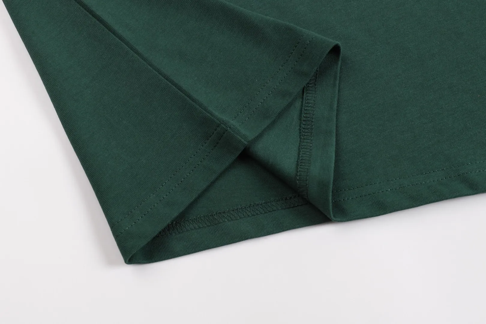 P114 Style No. 125 AMI&WDC [Cui Woo-sik co-branded model] AMI 2025 spring and summer new style short-sleeved genuine original 1;1 mold color: dark green code number: S-XL