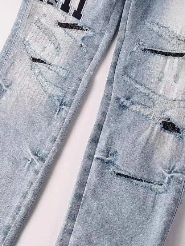 P220 💰 AMIRI patch embroidery jeans trousers AMIRI high street basic ripped tight elastic jeans trousers amiri brand jeans break the production process and cutting of the original jeans, the fabrics are softer and more comfortable Hand-sewn collar label Customized logo buttons Genuine leather tag Color: Picture color Size: 30-32-34-36