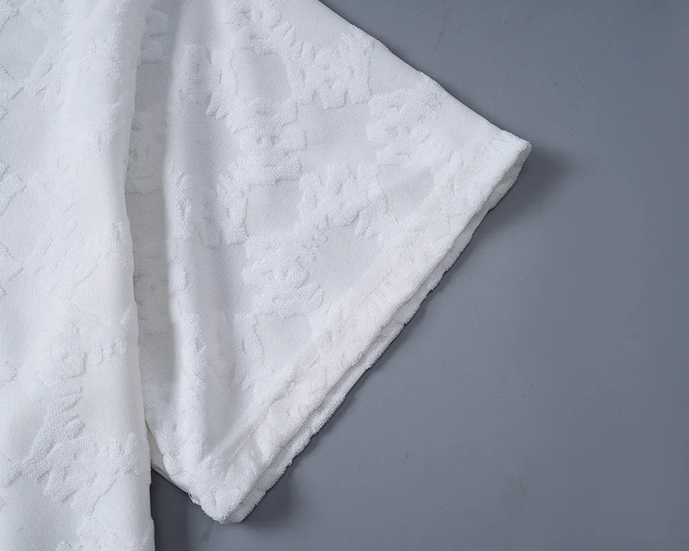P130 Mili's 2026 spring and summer new men's round neck short-sleeved T-shirt, terry jacquard fabric, stylish and handsome, comfortable fabric, rigorous workmanship, and neat wiring. Good upper body effect·size M-3XL white