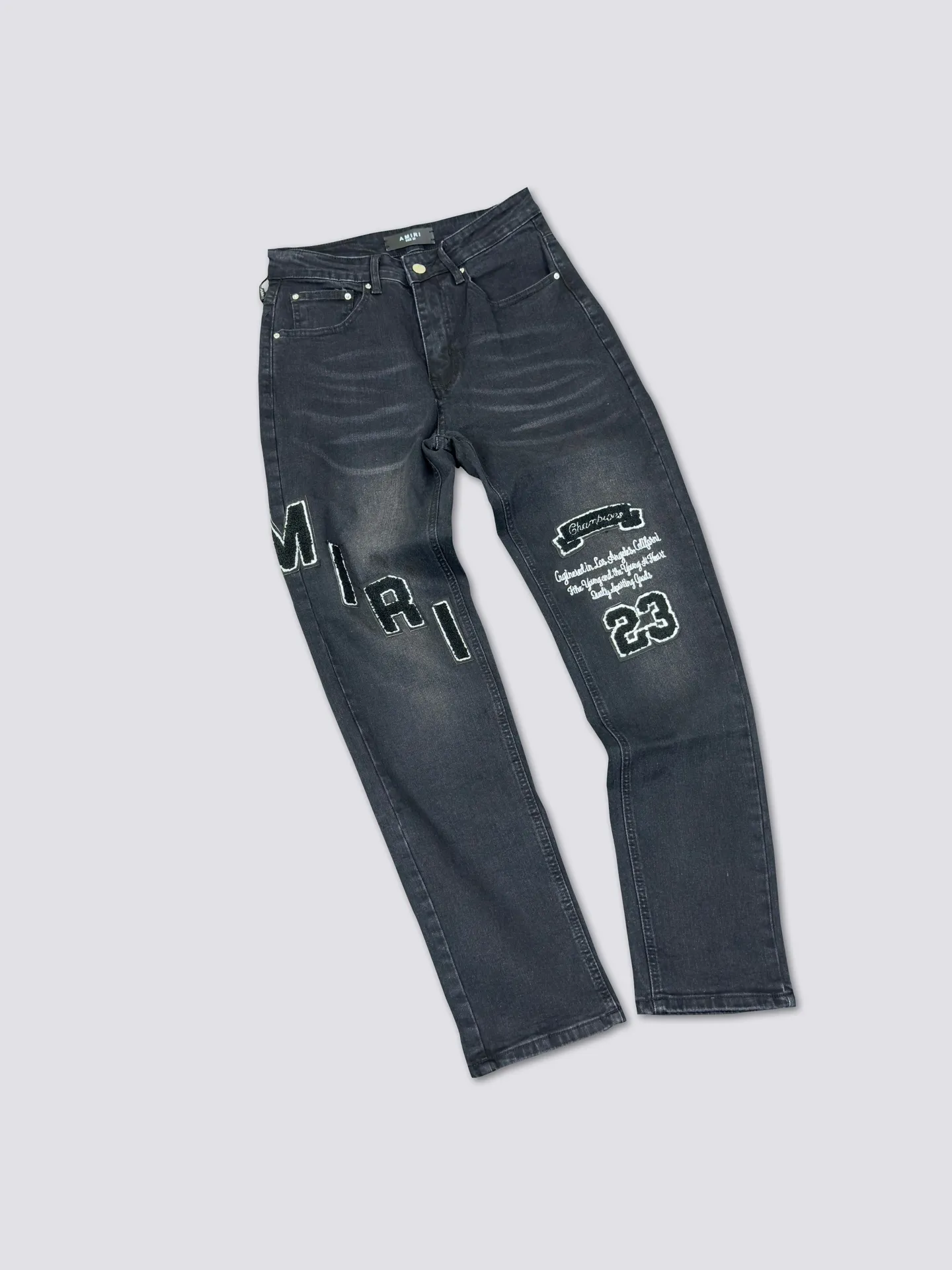 AMIRI's new jeans washed towel embroidered logo denim trousers are the same for men and women Color: Black Size: S-XL (28-34)