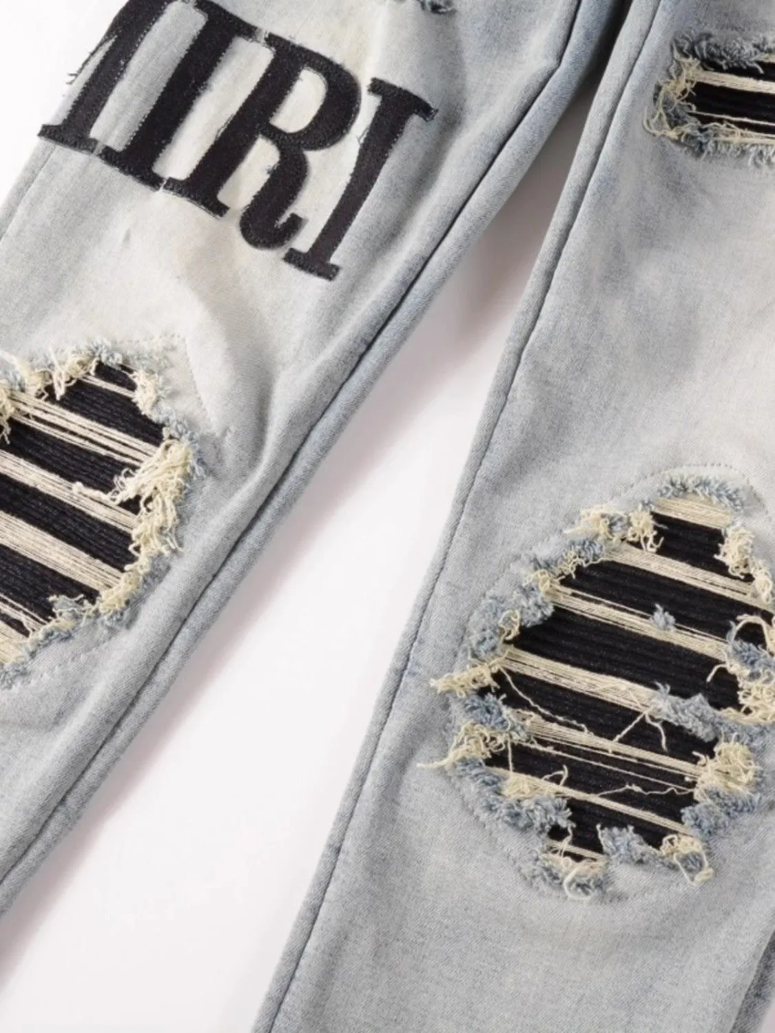 #M11 P168💰 AMIRI patch embroidery jeans trousers AMIRI high street basic ripped tight elastic jeans trousers amiri brand jeans break the production process and cutting of the original jeans, the fabrics are softer and more comfortable Hand-sewn collar label Customized logo buttons Genuine leather tag Color: Picture color Size: 30-32-34-36