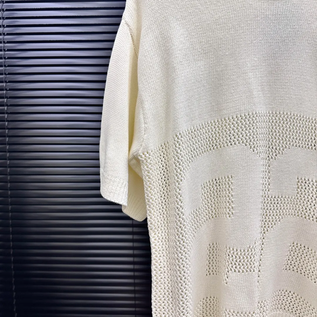 P240 Style: AMIRI Hollow Number 22 Commemorative Knitted Short Sleeves Size: S-XXL Fabric: Wool blend Accessories: Full set of customized original accessories No gender distinction, same style for men and women