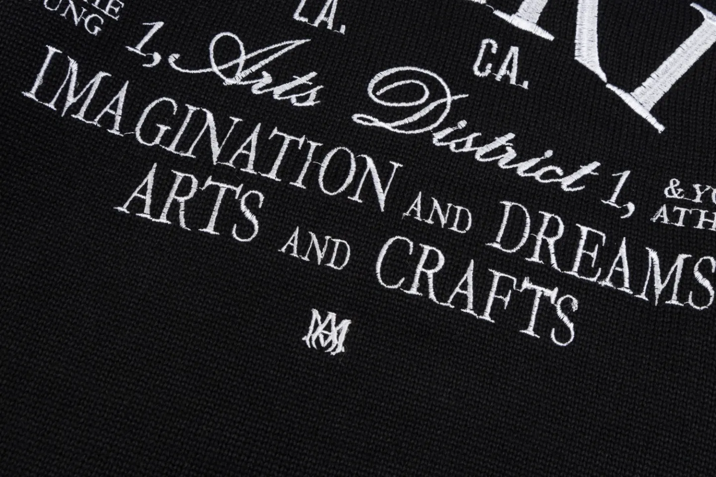 P290 Top version AMIRI/AMIRI classic letter jacquard Logo letter knitted casual crew neck sweater, same style for men and women, couple style -Color/Color: black white -Size/Size: S——XXL