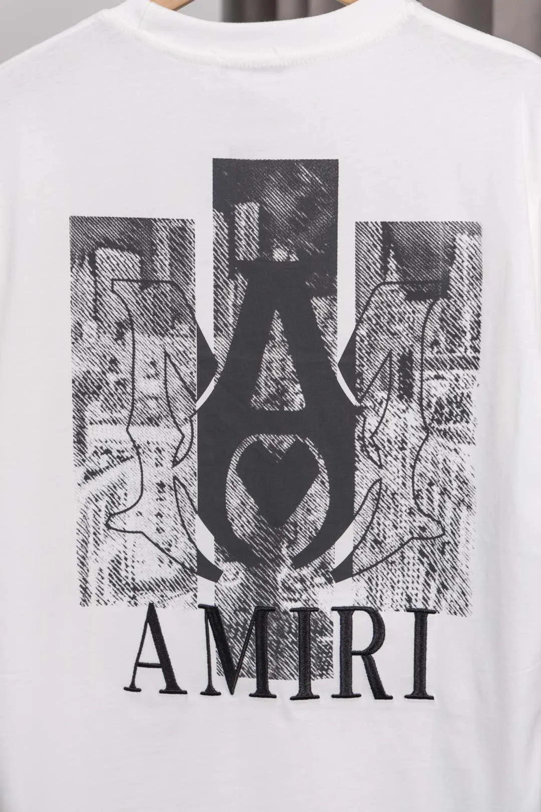 P130 Color: black, white, size: M～3XL