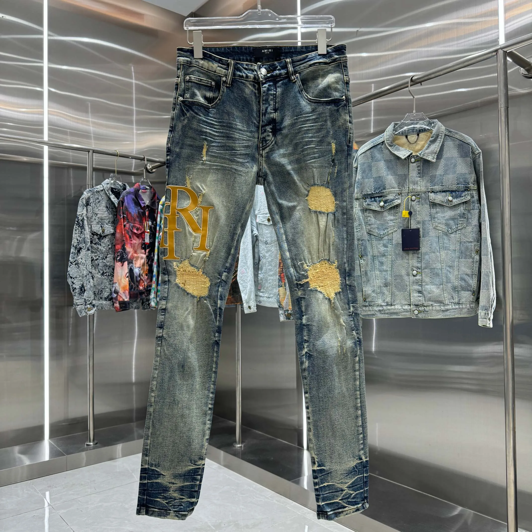 P290 Amiri ripped letter embroidery craft street fashion slim fit stretch jeans color blue size 30 32 34 36 38