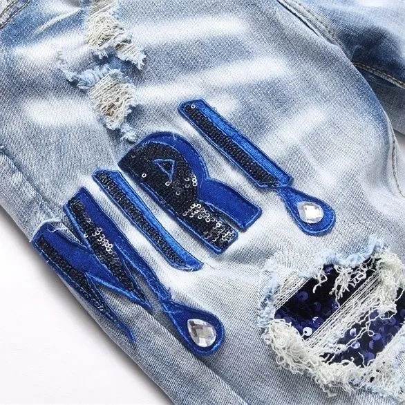 #M94 P168💰 AMIRI patch embroidery jeans trousers AMIRI high street basic ripped tight elastic jeans trousers amiri brand jeans break the production process and cutting of the original jeans, the fabrics are softer and more comfortable Hand-sewn collar label Customized logo buttons Genuine leather tag Color: Picture color Size: 30-32-34-36