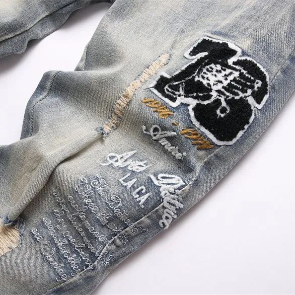 #M74 P168💰 AMIRI patch embroidery jeans trousers AMIRI high street basic ripped tight elastic jeans trousers amiri brand jeans break the production process and cutting of the original jeans, the fabrics are softer and more comfortable Hand-sewn collar label Customized logo buttons Genuine leather tag Color: Picture color Size: 30-32-34-36
