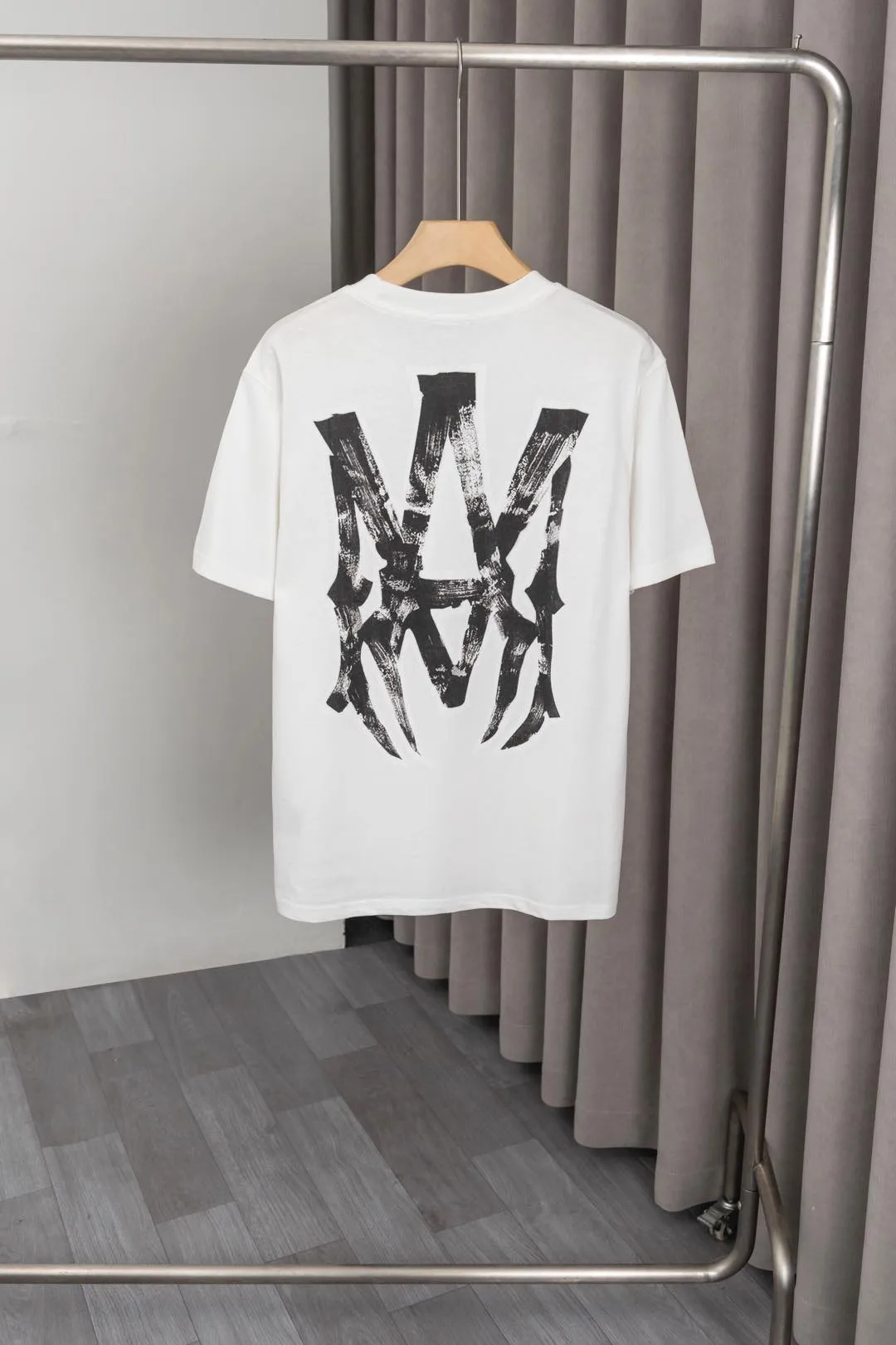 P130 Color: black, white, size: M～3XL