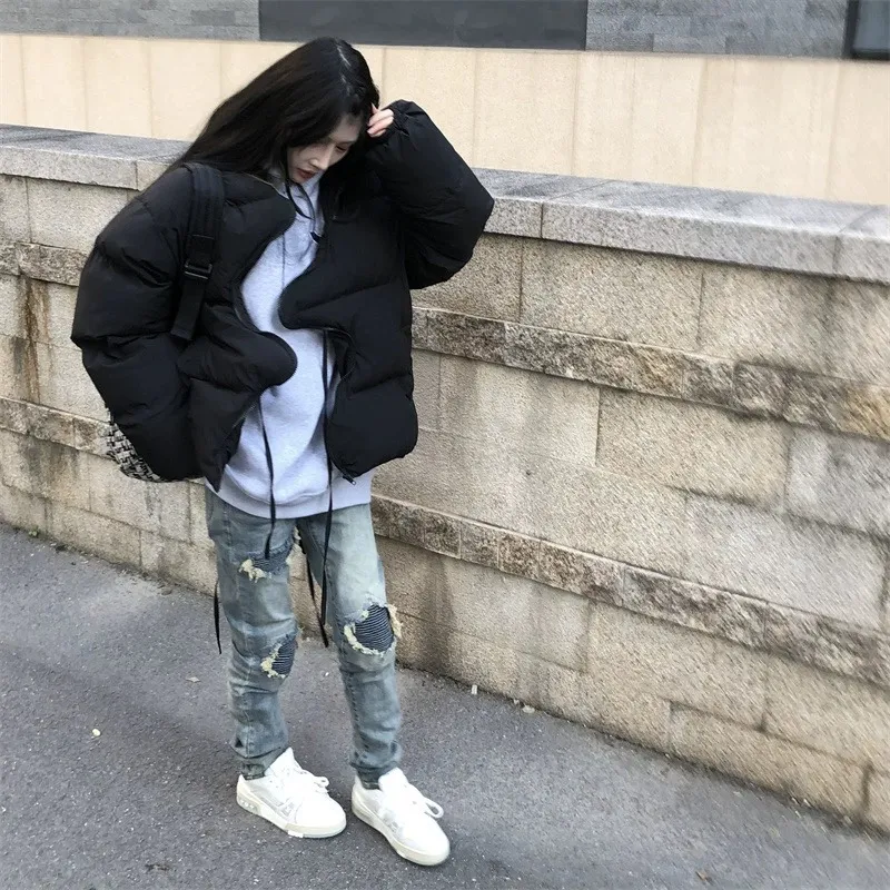 P180 amiri high street ripped patch jeans trousers amiri ripped tight stretch denim trousers amiri hot diamonds amiri is transliterated as Emil, which is the name of the founder. mikeamiri, the founder of amiri, grew up in Los Angeles, USA. He was influenced by the local street culture RO since he was a child, so he founded the amiri brand named after himself. A variety of trendy brand clothing meets the needs of different fashion players. Amiri clothing has novel and unique styles and is a well-known street brand in the United States. The styles and styles of many clothes are loved by many street photographers. The various clothing styles meet the dressing needs of different people, show their unique temperament, and show the trend of dressing. amiri's jeans are relatively famous. Not only do they have many styles, but the quality of the jeans is also very good. Many celebrities have also worn amiri brand jeans. Size: M-XXL