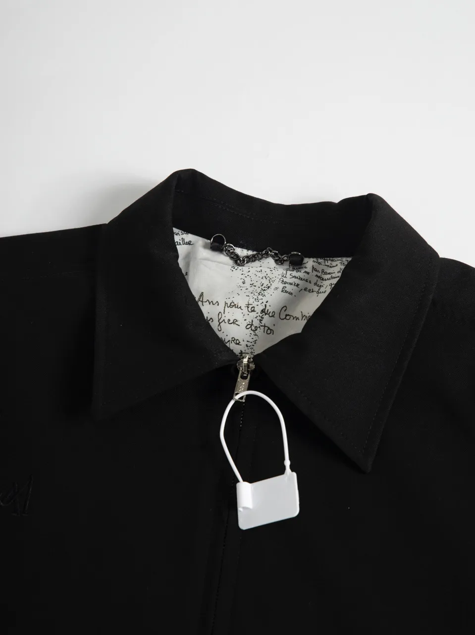 🅿️560 Style No. C902 [Amicus Animae Fallen Palace Jacket] Three-dimensional tailoring Encrypted twill 600 compoundable fabric cupro silk lining Multi-cut deconstructed armor-style cutting structural lines Short and wide version Hidden shoulder pads Ins hot style Upper body is handsome Size chart/FORM S Shoulder width 48.8 Bust 116 Hem 110 Sleeve length 65 M Shoulder width 50 Bust 120 Hem 114 Sleeve length 66.5 L Shoulder width 51.2 Bust 124 Hem 118 Sleeve length 68 XL Shoulder width 52.4 Bust 128 Hem 122 Sleeve length 69.5