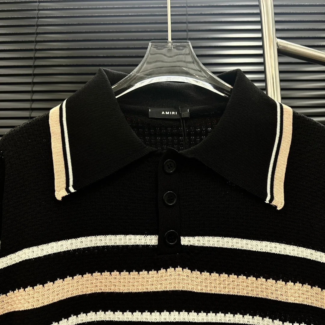 P250 Style: AMIRI striped patchwork embroidered knitted POLO Size: S-XXL Fabric: Wool blend Accessories: Full set of customized original accessories No gender distinction, same style for men and women
