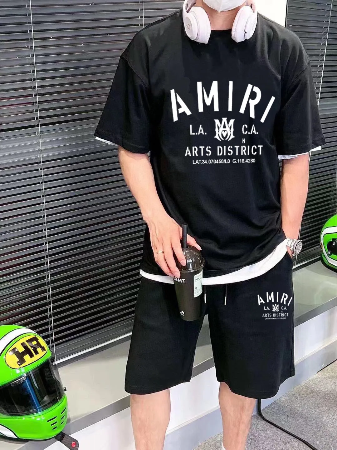 P290 Brand [AMIRI] 2025 new men’s short-sleeved shorts suit! Synchronous sales on the official website! High-end version on the market! It feels delicate and soft! Make you more comfortable to wear! The draped silhouette is awesome! Size: M-5XL (please state your height and weight when placing an order)