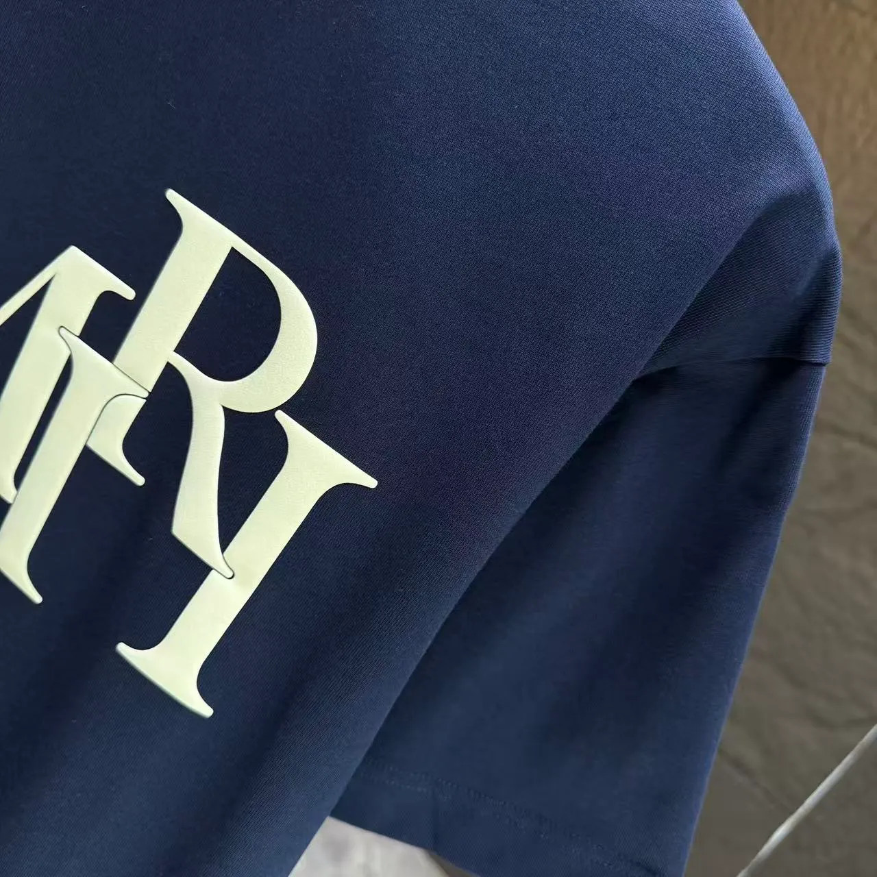 P140 AMIRI* 2025 autumn and winter new short-sleeved T-shirt, customized pure cotton letter logo, three-dimensional foaming, color: black, white, smart color, dark blue, code number: S M L XL XXL