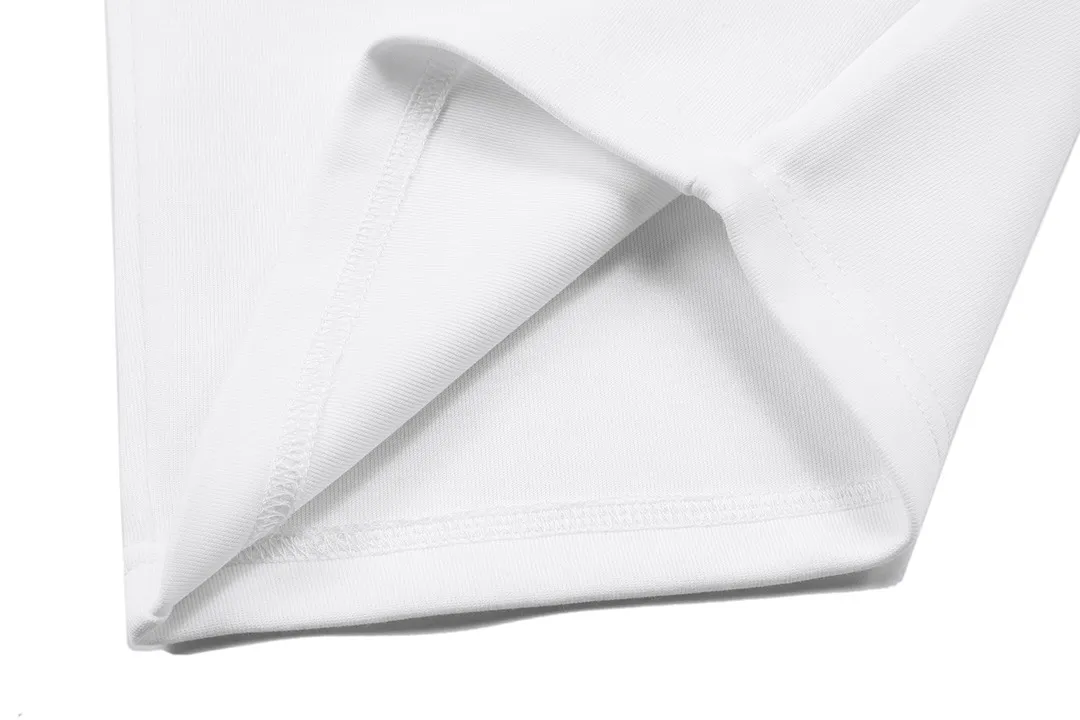 🅿️200 AMI 2025 new model, light luxury, embroidered love letter logo, essential for daily commuting for men and women, casual shorts ·Customized terry fabric ·Elastic + drawstring adjustable waistband ·Imported machine high-density embroidery technology ·Waist label, hangtag, three wash marks complete Color: White Size: M L XL XXL XXXL