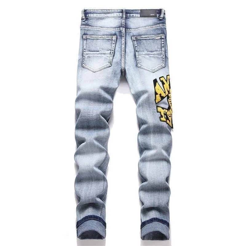 #M14 P168💰 Heavyweight AMIRI 24ss embroidery wings high street jeans slim fit stretch washed knife cut hole trousers FOG high street men's trend AMIRI amiri is transliterated as Emil, which is the name of the founder. Mike Amiri, the founder of amiri, grew up in Los Angeles, USA, and was influenced by local street culture and Punk Rock since he was a child. Due to his influence, he founded the amiri brand named after himself. A variety of trendy clothing meets the needs of different fashion players. Amiri clothing has novel and unique styles and is a well-known street brand in the United States. The styles and styles of many clothes are loved by many street photographers. The various clothing styles meet the dressing needs of different people, show their unique temperament, and show the trend of dressing. amiri's jeans are relatively famous. Not only do they have many styles, but the quality of the jeans is also very good. Many celebrities have also worn amiri brand jeans. Color: Picture color Size: 30-32-34-36