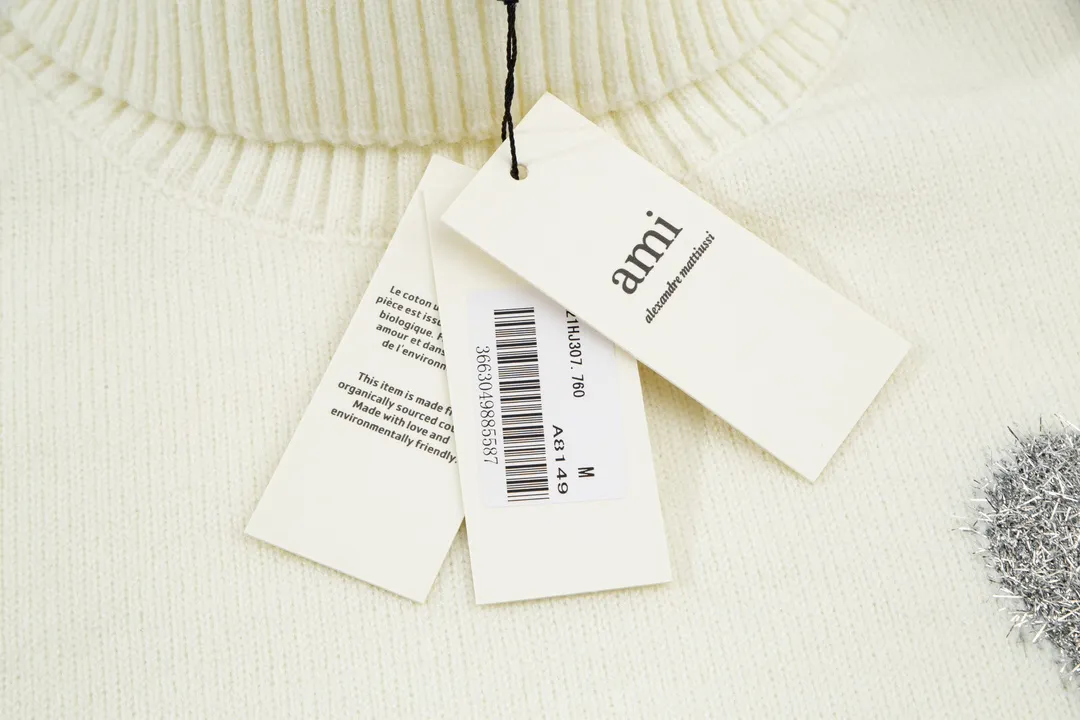 P190 A8149# [Christmas Capsule Series] AMI Paris 2024 new autumn and winter silver big heart alpaca blended soft and waxy knitted turtleneck sweater Oversize version for men and women Color: beige silver heart beige gold heart Size: S-XL