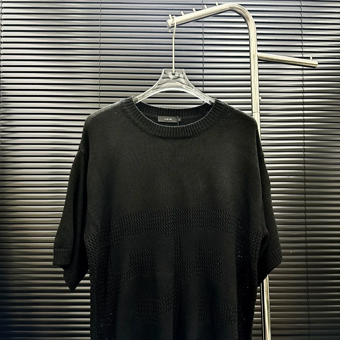 P240 Style: AMIRI Hollow Number 22 Commemorative Knitted Short Sleeves Size: S-XXL Fabric: Wool blend Accessories: Full set of customized original accessories No gender distinction, same style for men and women