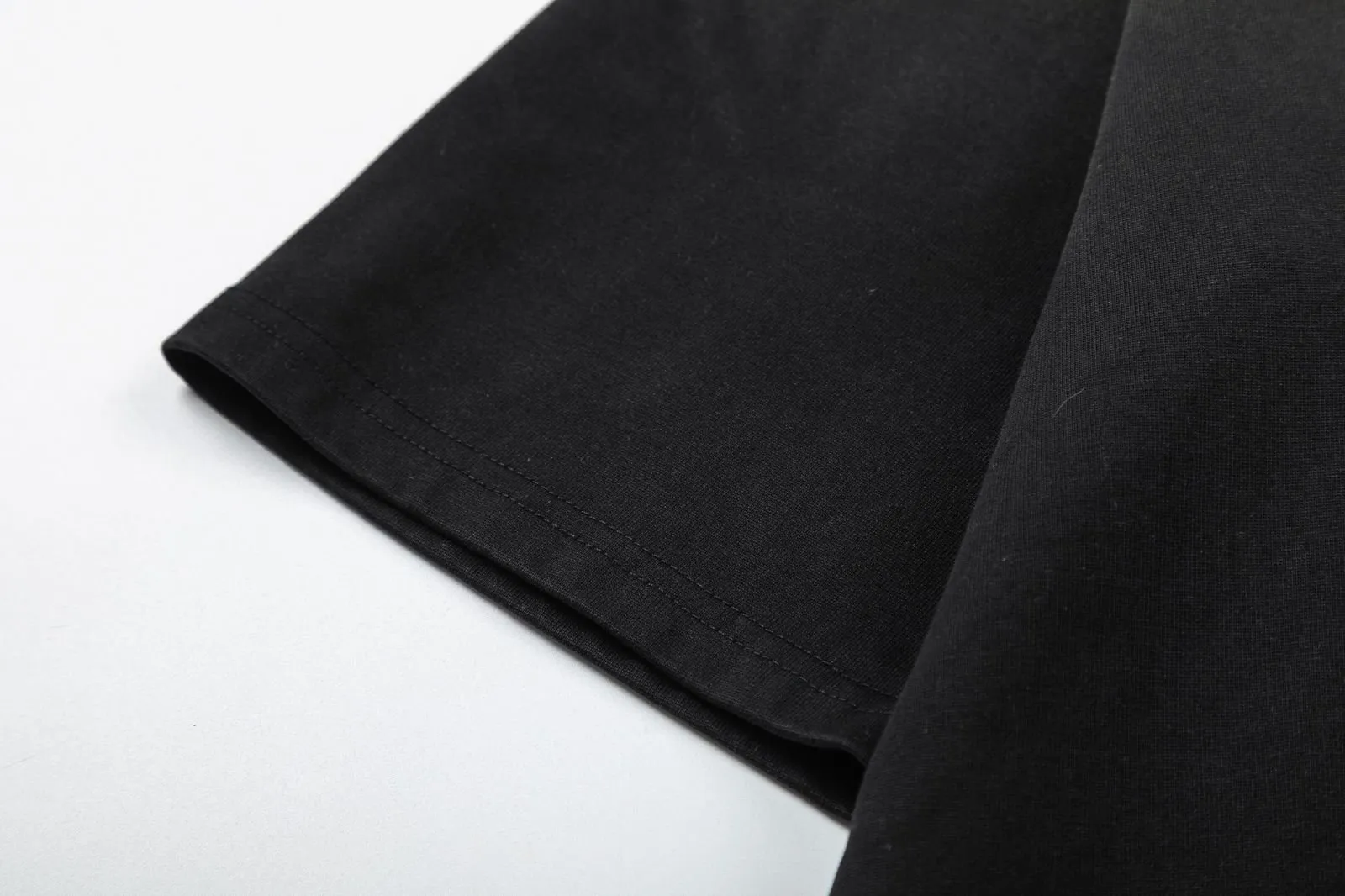 8031#P152amiri washed digital printed logo, made of 300g fabric, color: black. Size: S M L XL